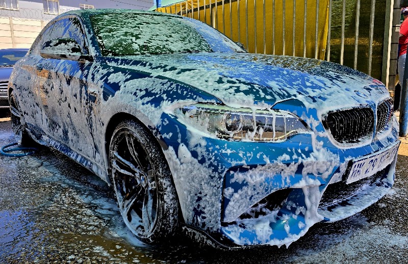 De Bakke Car Wash - Photo 2